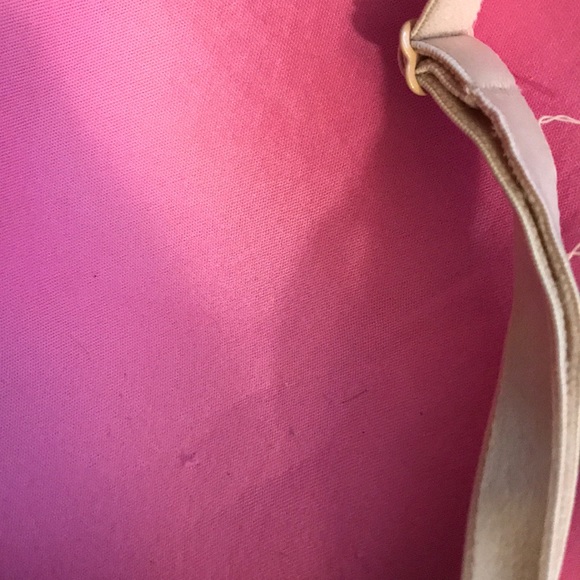 VS Nude Bra. - Picture 5 of 6